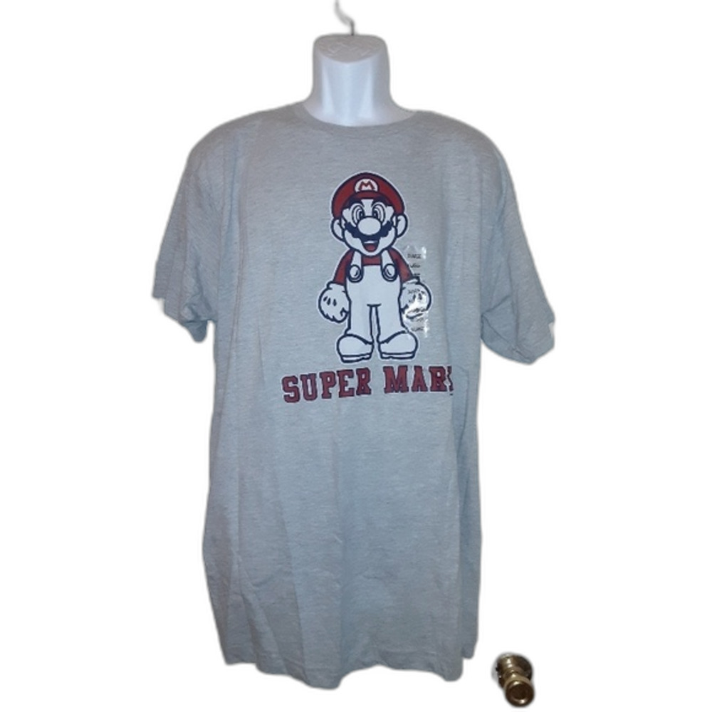 Nintendo XL Super Mario Graphic T-Shirt NWT